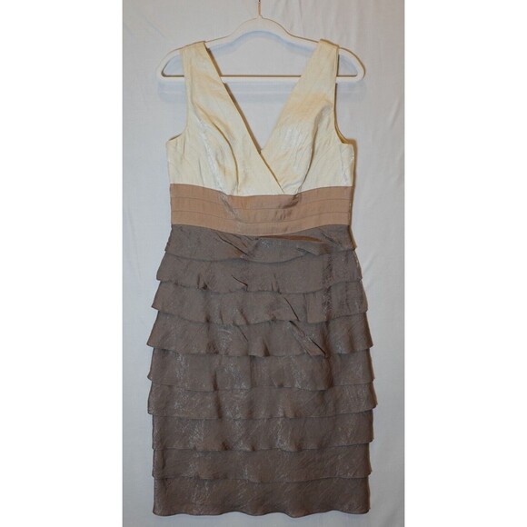 Adrianna Papell Dresses & Skirts - Adrianna Papell Ruffle Tiered Layered Dress Cocktail Sz 10 Metallic Brown Tan